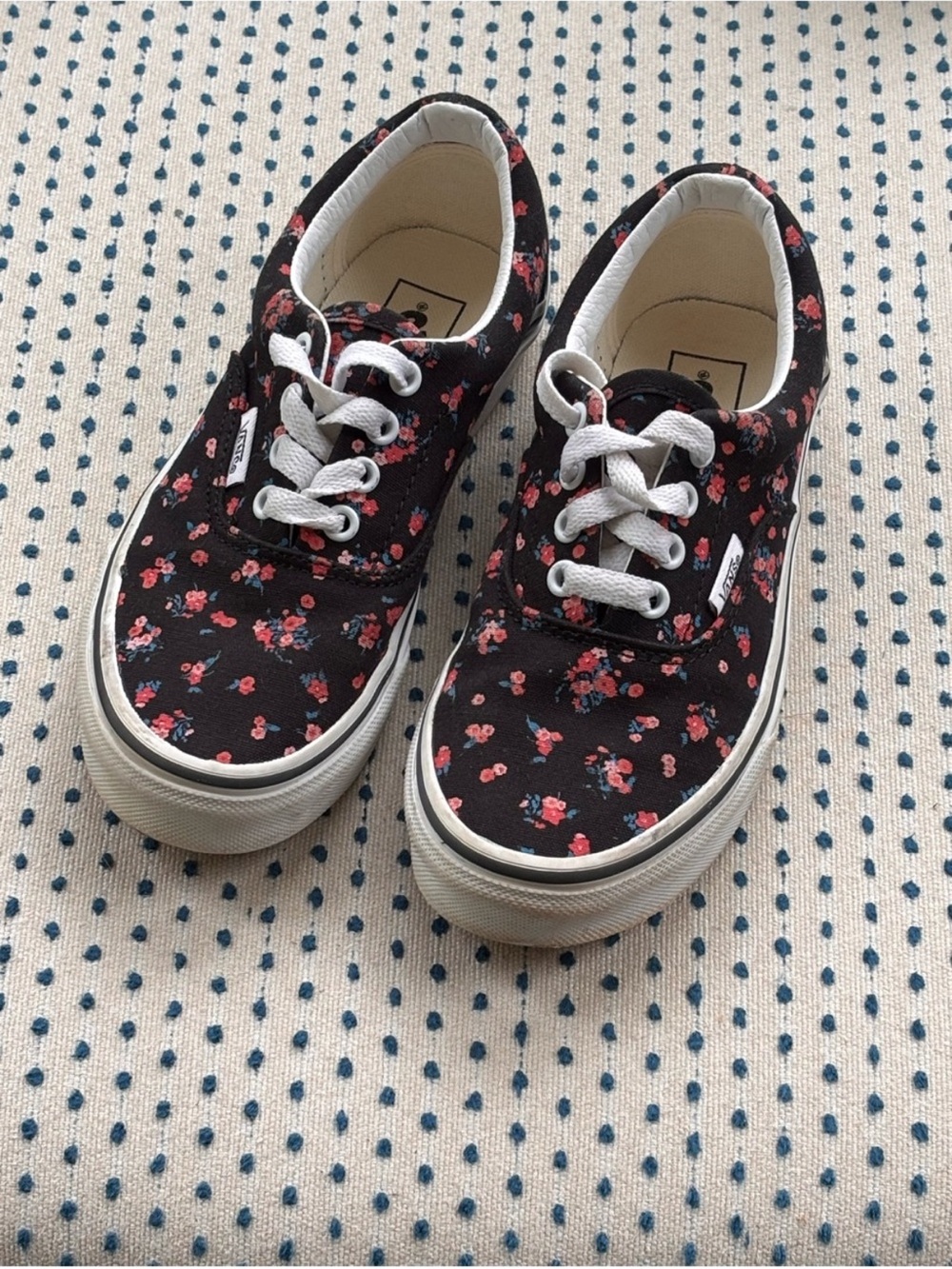 Vans Kids Black Canvas Sneakers with Pink Floral Print